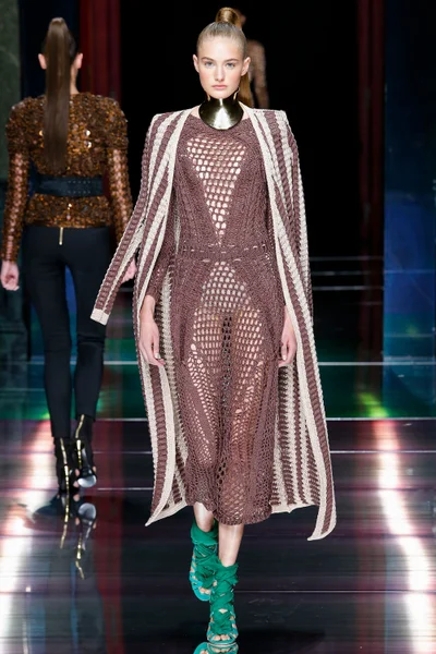 Look 23